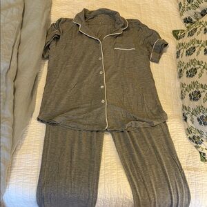 Cozy Earth Women’s Grey Pajama Set
